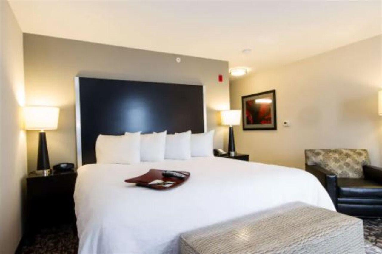 Hampton Inn And Suites Roanoke Airport/Valley View Mall Exteriör bild