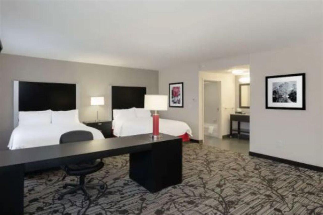 Hampton Inn And Suites Roanoke Airport/Valley View Mall Exteriör bild