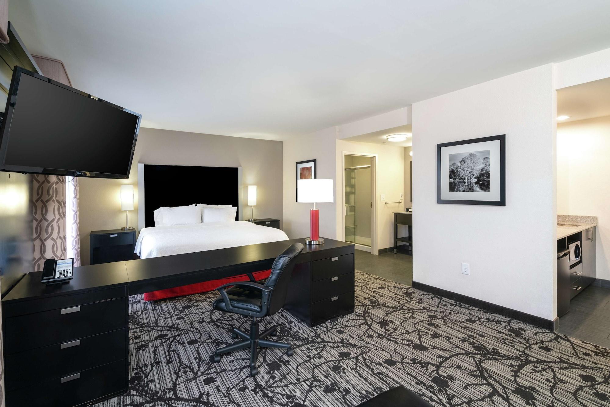 Hampton Inn And Suites Roanoke Airport/Valley View Mall Exteriör bild