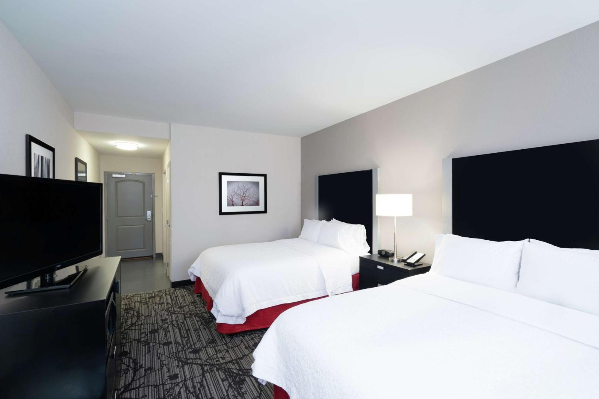 Hampton Inn And Suites Roanoke Airport/Valley View Mall Exteriör bild
