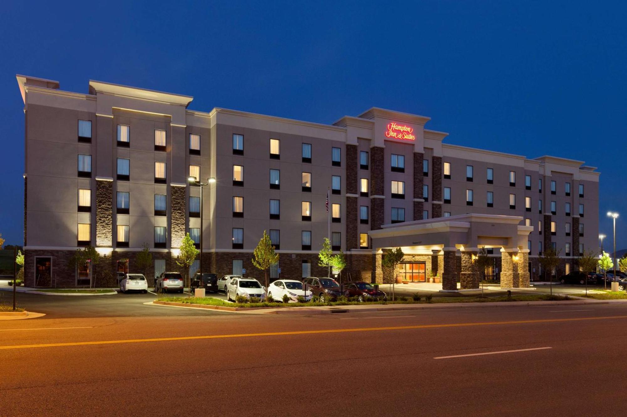 Hampton Inn And Suites Roanoke Airport/Valley View Mall Exteriör bild